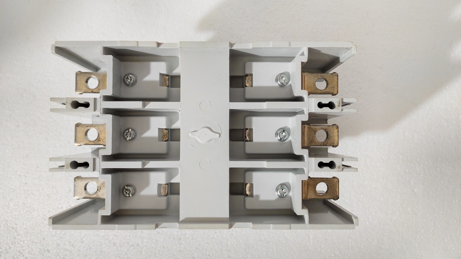 admin/uploads/uploads/ABB a210-30-11-84 - A210-30-11-84 Contactor 220-230V 50Hz - 60Hz CAL18-11_8.webp